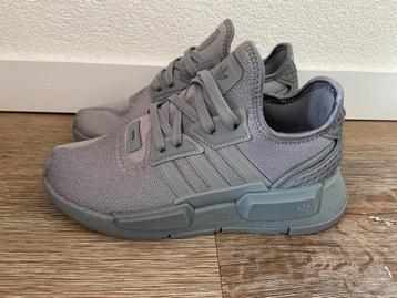 Adidas NMD maat 36 2/3, valt als maat 37 beschikbaar voor biedingen