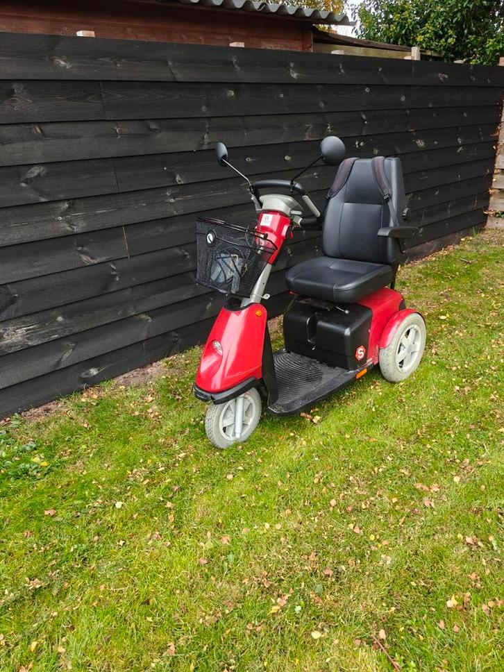 Sterling Trophy 6 - 85ah accu's, Diversen, Brommobielen en Scootmobielen, Zo goed als nieuw, Sterling, 36 t/m 45 km, 11 t/m 15 km/u
