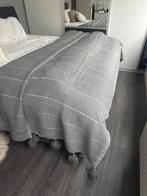 Marokkaanse handgemaakte pompon deken - Kingsize grijs, Ophalen, Zo goed als nieuw