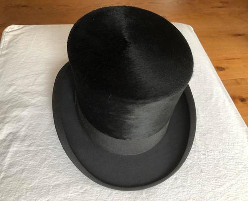 Vintage hoge hoed, van J.S. Meuwsen, zwart in bont met lint, Kleding | Heren, Hoeden en Petten, Zo goed als nieuw, Hoed, Ophalen of Verzenden