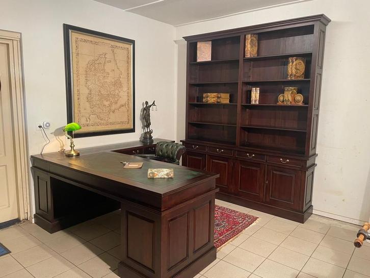 Koop nu bureau buro chesterfield mahonie teak nu v.a €750,00, Huis en Inrichting, Bureaus, Nieuw, Bureau, Ophalen
