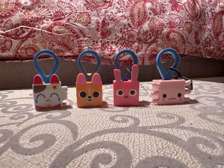 Roblox pet simulator figuurtjes, Kinderen en Baby's, Speelgoed | Actiefiguren, Zo goed als nieuw, Ophalen of Verzenden