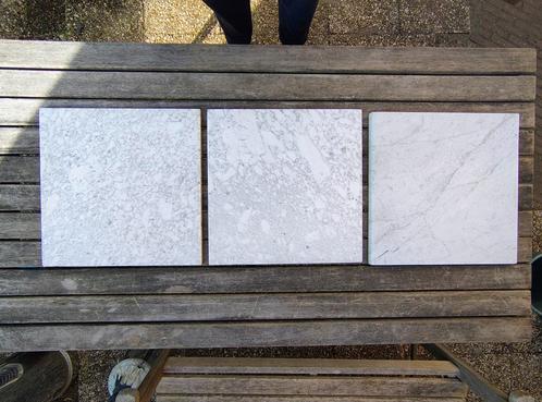 3 wit marmeren tegels (Carrera), Doe-het-zelf en Verbouw, Tegels, Zo goed als nieuw, Wandtegels, Keramiek, 60 cm of meer, 10 m² of meer