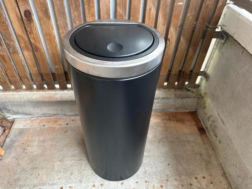 Brabantia touch bin 30 liter afvalemmer - prullenbak, Huis en Inrichting, Woonaccessoires | Prullenbakken, Gebruikt, Rvs, 50 tot 75 cm