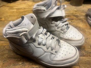 Nike air force 1 maat 36 beschikbaar voor biedingen