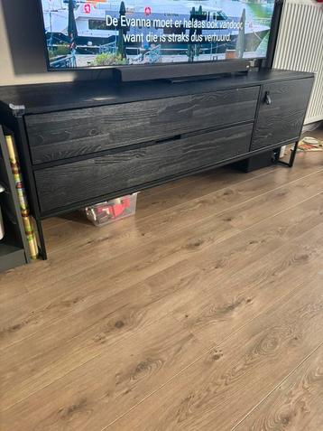 Tv meubel nieuw van hout met metaal onderpoot  beschikbaar voor biedingen
