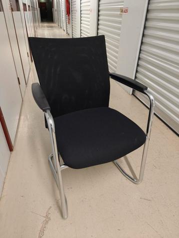 Haworth Comforto D5568 Vergaderstoel beschikbaar voor biedingen