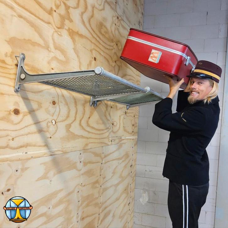 4x Vintage 70s NS Hondekop (Mat 54) bagagerekken treincoupe, Antiek en Kunst, Curiosa en Brocante, Ophalen of Verzenden