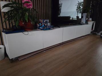 Witte Besta TV meubels met glasplaten  beschikbaar voor biedingen