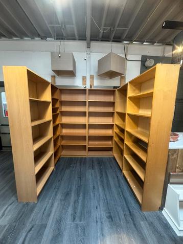 6 Billy boekenkasten! beschikbaar voor biedingen
