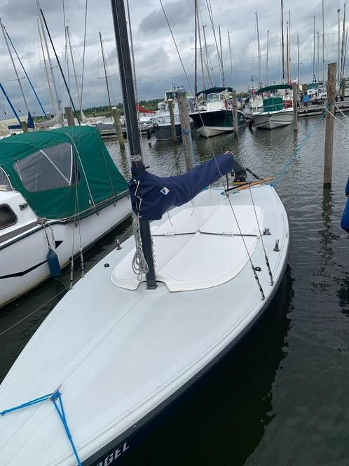 Mooie Centauer met damco wegtrailer en buitenboordmotor., Watersport en Boten, Open zeilboten, Gebruikt, Centaur, 6 meter of meer