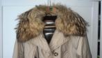 Prada Winterjas met Bontkraag - Maat M, Ophalen of Verzenden, Zo goed als nieuw, Maat 38/40 (M), Beige