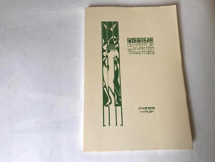 NESCIO- Dichtertje/ de Uitvreter/ Titaántjes., Boeken, Romans, Zo goed als nieuw, Nederland, Ophalen of Verzenden