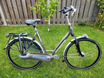 Gazelle Montreux LTD D57 in nette staat met 8 versnellingen  beschikbaar voor biedingen