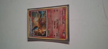 Oude Charizard pokemon kaart.  beschikbaar voor biedingen
