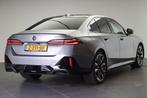 BMW 5 Serie 550e xDrive M Sport Automaat / Panoramadak / Tre, Gebruikt, 138 €/maand, Bedrijf, 489 pk