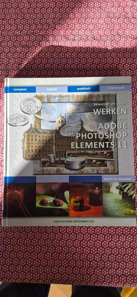 Boek fotoshop elements 11, Ophalen, Beta, Zo goed als nieuw, HBO