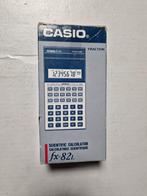 Casio fx82l vintage rekenmachine nieuwstaat met doos, Diversen, Rekenmachines, Ophalen, Grafische rekenmachine, Zo goed als nieuw
