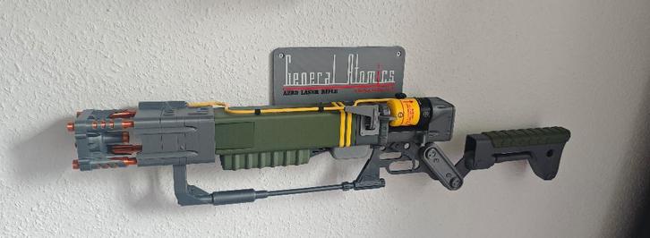 Fallout AER9  laser rifle prop Cosplay/Deco, Hobby en Vrije tijd, Feestartikelen, Nieuw, Overige typen, Film of Tv, Ophalen of Verzenden