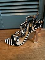 Sophia Webster Pumps Maat 39 - Uniek Bloemen Design, Ophalen, Zo goed als nieuw, Zwart, Pumps