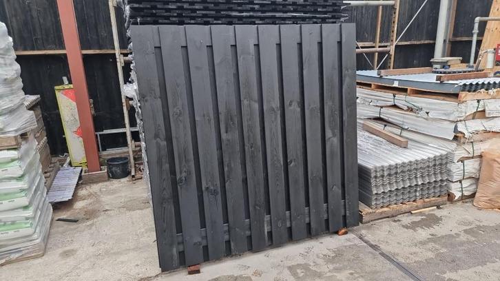 Zwart gespoten tuinscherm gladgeschaafd 21 planks privacy, Tuin en Terras, Schuttingen, Nieuw, Hout, 1 tot 2 meter, Minder dan 3 meter