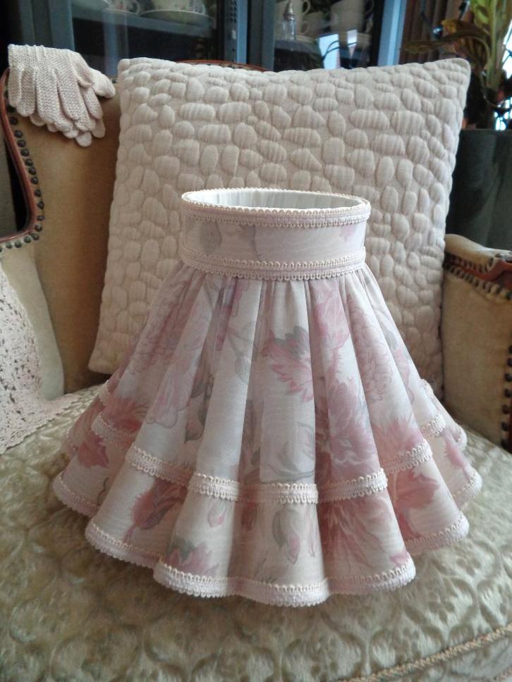 Vintage Pastel Grote Lampenkap / Klemkap ** Mimosa **, Huis en Inrichting, Lampen | Lampenkappen, Zo goed als nieuw, Minder dan 25 cm