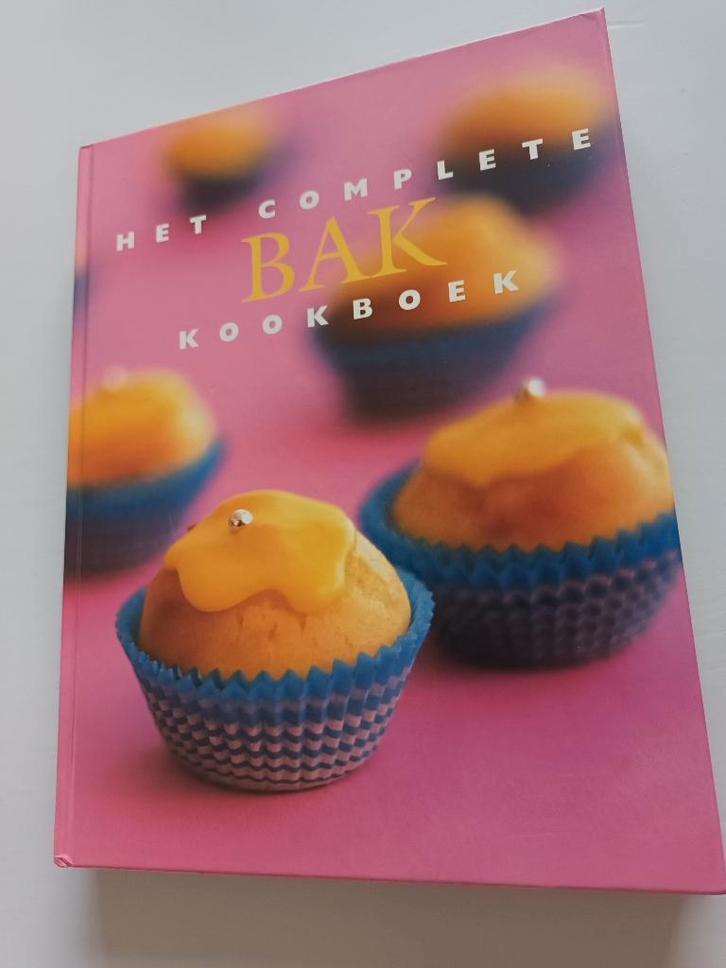 het complete bak kookboek, Boeken, Kookboeken, Zo goed als nieuw, Ophalen of Verzenden