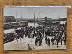 ansicht URK Pinsterdrukte 1934, Verzamelen, Ansichtkaarten | Nederland, Ophalen of Verzenden, Flevoland