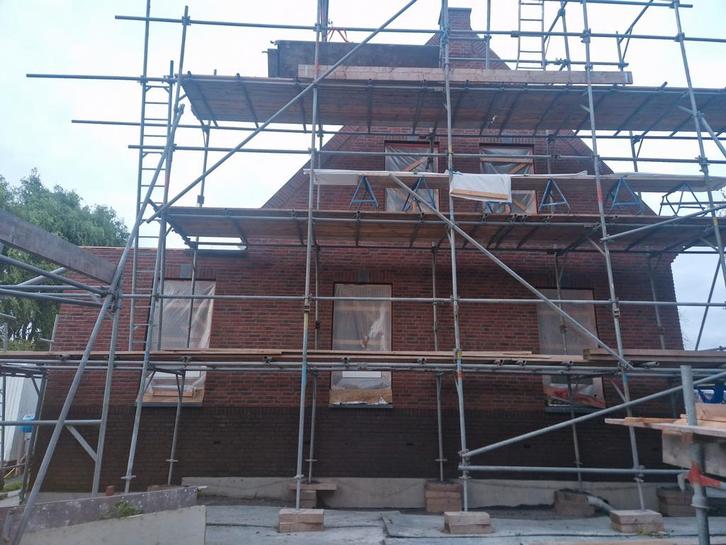 H-jukken steiger met bouwlift voor 2 woningen, Doe-het-zelf en Verbouw, Steigers, Gebruikt, Gevelsteiger, 5 meter of hoger, Ophalen