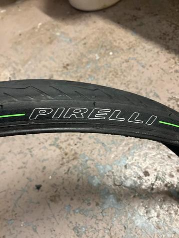Pirelli Cinturato Velo TLR 700x28c beschikbaar voor biedingen
