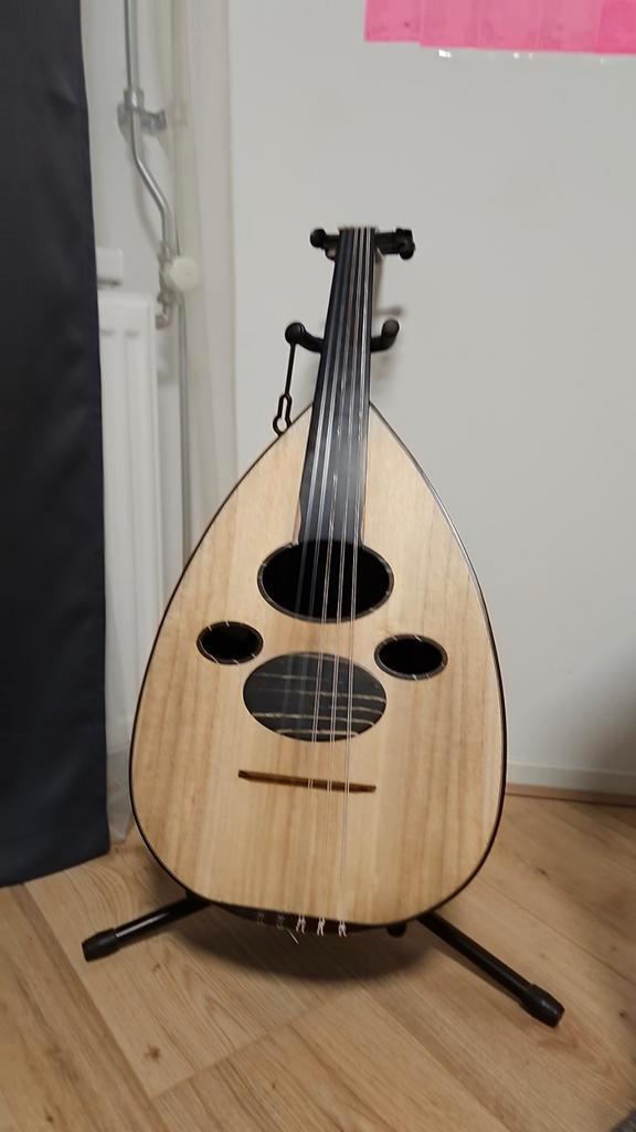 Oud, luit, oed, Muziek en Instrumenten, Snaarinstrumenten | Gitaren | Akoestisch, Zo goed als nieuw, Western- of Steelstringgitaar