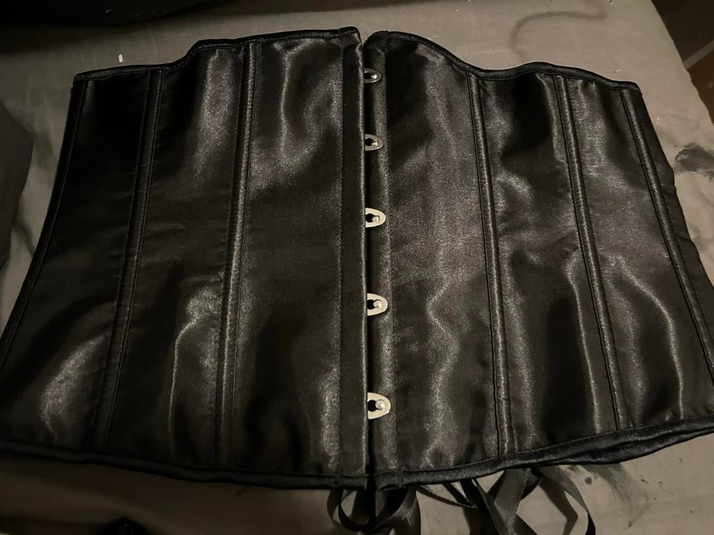 Mooie zwarte corset - Maat L, Ophalen, Zwart, Body of Korset