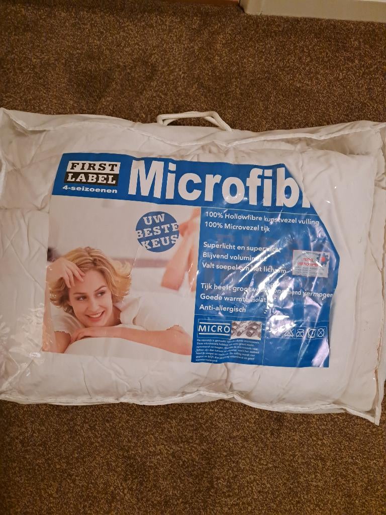 heerlijk warm 4 seizoenen dekbed, Huis en Inrichting, Slaapkamer | Beddengoed, Ophalen of Verzenden, Tweepersoons, Wit, Deken of Dekbed