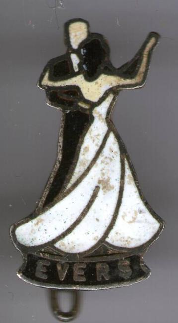 Evers email op zilverkleurig dans broche ( X_097a ) beschikbaar voor biedingen