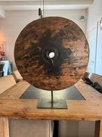 Antiek Karrewiel op Standaard - India, Ophalen