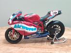 Minichamps: Ducati 999 F04 - Gregorio Lavilla - BSB 2005, Ophalen of Verzenden, Zo goed als nieuw, 1:9 t/m 1:12, Motor