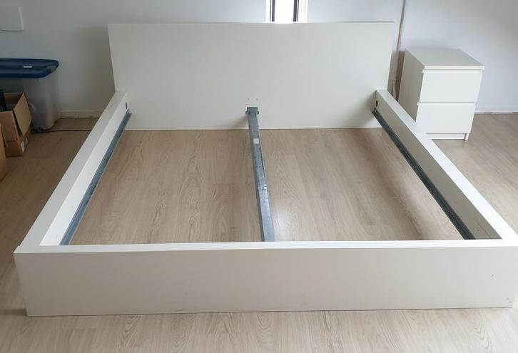Ikea Malm bedombouw 180x200 met 2 nachtkastjes, Huis en Inrichting, Slaapkamer | Bedden, Gebruikt, Tweepersoons, 180 cm, Hout