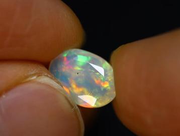1,42 ct Natuurlijke Ethiopische Welo Opaal Gefacetteerd beschikbaar voor biedingen