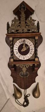 Antieke Zaanse wandklok met koperen gewichten, Antiek en Kunst, Antiek | Klokken, Ophalen