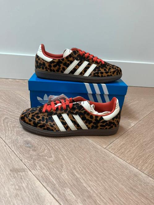 Adidas Samba - Preloved Red Leopard (38), Kleding | Heren, Schoenen, Nieuw, Sneakers of Gympen, Overige kleuren, Ophalen of Verzenden