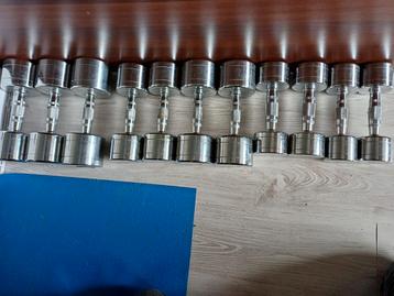 Chrome dumbbells 3x12 2x10 2x8 2x6 2x5 kg beschikbaar voor biedingen