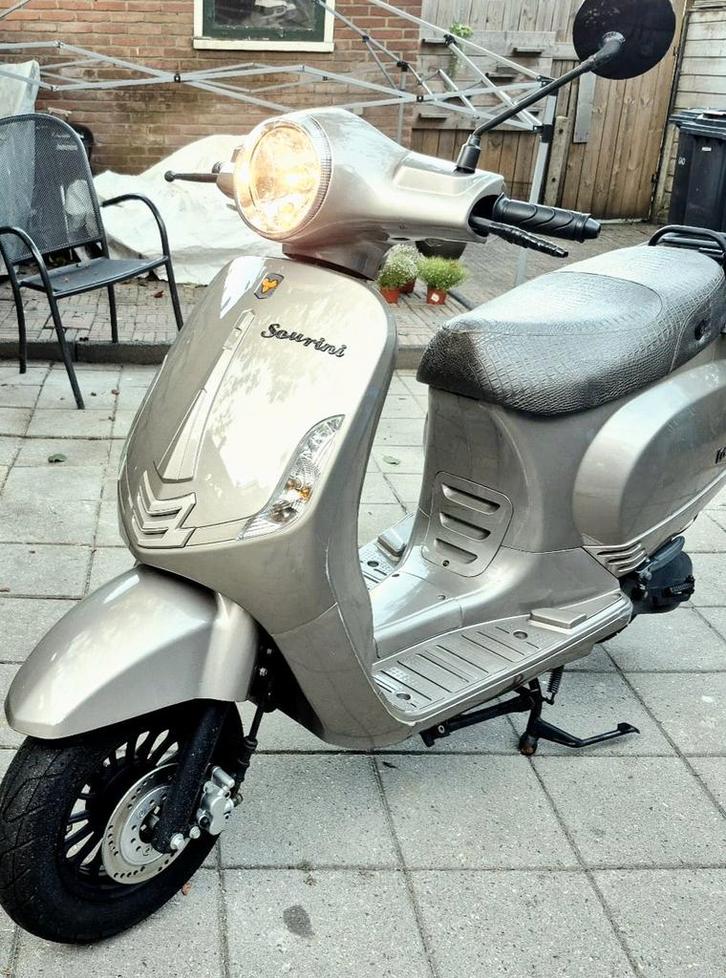 Mooie La Souris met weinig km., Fietsen en Brommers, Scooters | Overige merken, Zo goed als nieuw, Benzine, Ophalen