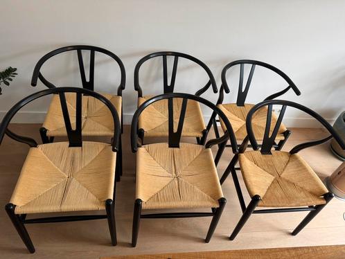 6x Tao stoelen (Loods 5) – zwart/wit, Wishbone stijl, Huis en Inrichting, Stoelen, Gebruikt, Vijf, Zes of meer stoelen, Hout, Riet of Rotan