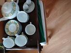 Compleet servies met theepot, kopjes, schotels en pep, Ophalen