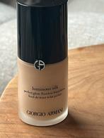 Luminous silk foundation Armani nr4, Ophalen, Zo goed als nieuw, Gehele gezicht