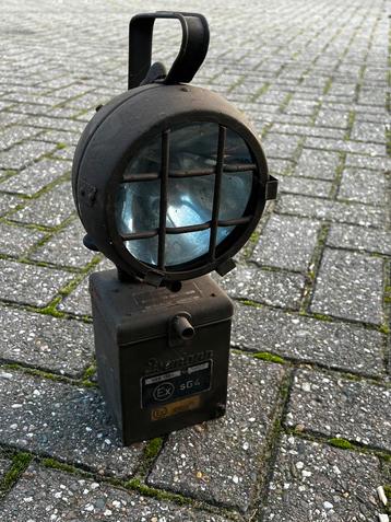 Eiseman EXSG4 mijnlamp explosieveilig vintage werkplaatslamp beschikbaar voor biedingen