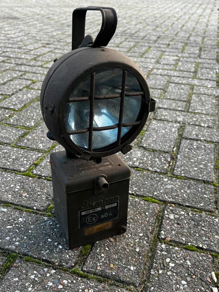Eiseman EXSG4 mijnlamp explosieveilig vintage werkplaatslamp, Verzamelen, Militaria | Algemeen, Landmacht, Nederland, Ophalen of Verzenden