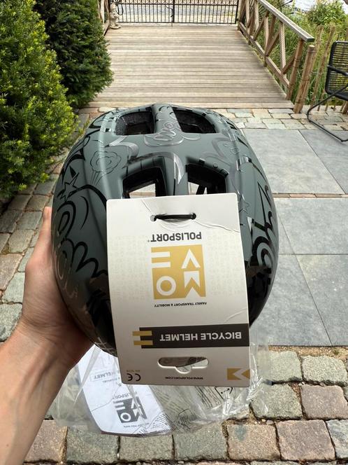 Nieuw! Kinderhelm voor de fiets grijs - BD Balloons XS, Fietsen en Brommers, Fietsaccessoires | Fietshelmen, Zo goed als nieuw
