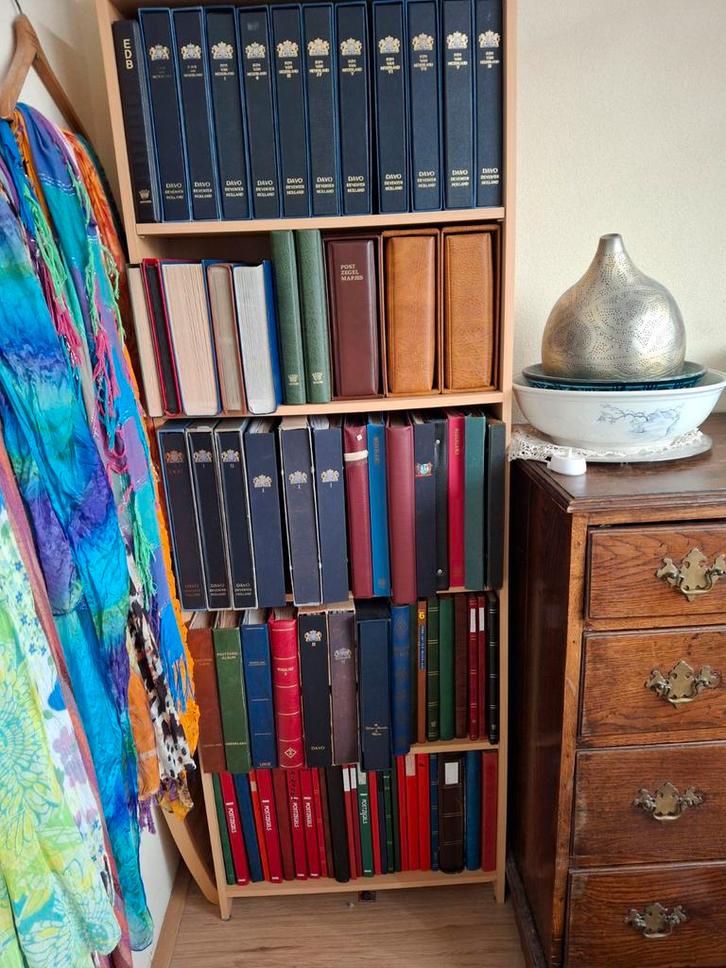 Postzegelverzameling Nederland & Buitenland, Postzegels en Munten, Postzegels | Volle albums en Verzamelingen, Ophalen of Verzenden