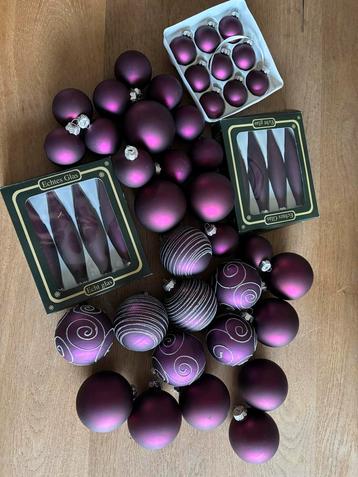 Kerstballen beschikbaar voor biedingen